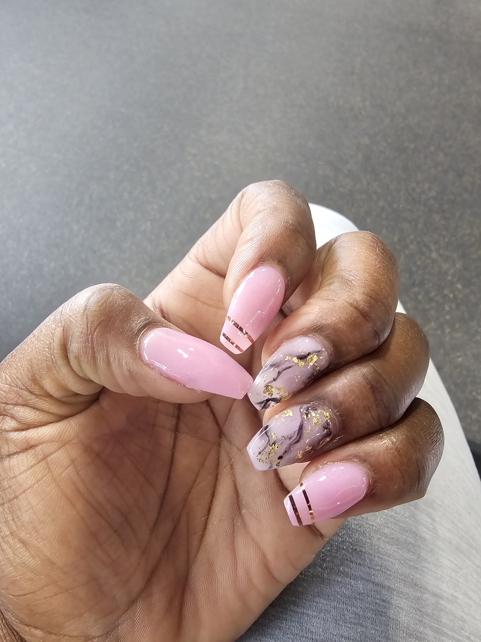 SPARKS NAILS & SPA nail photo 1
